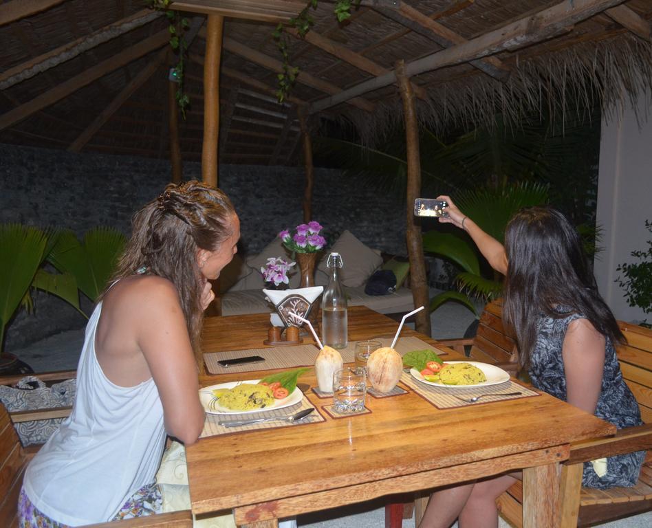 Summer Shade Maldives ダラバンドゥ エクステリア 写真